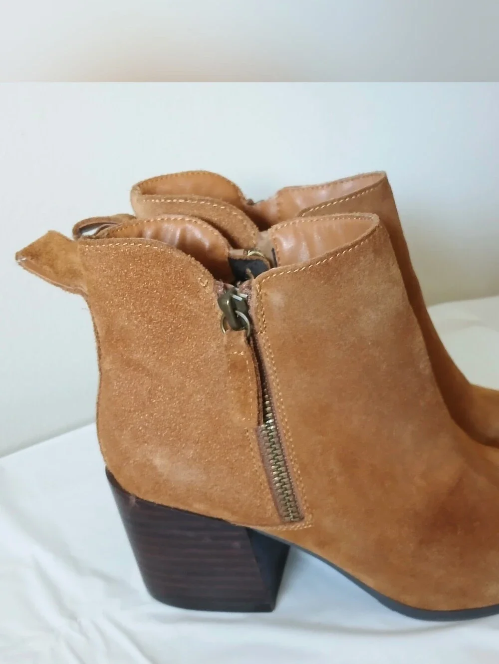 Blondo Waterproof Ankle Boots Tan Suede Size 6.5